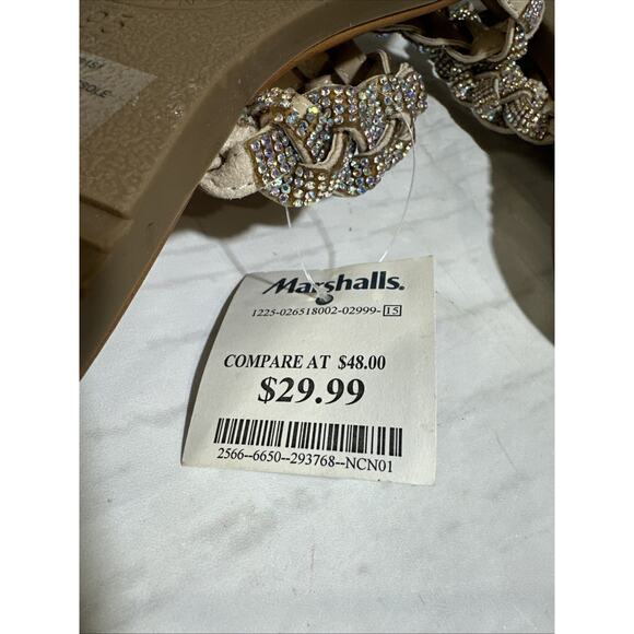 Steve Madden Sandal in Tan and gold with 2 Blingy Straps Size 9.5 - Picture 5 of 7